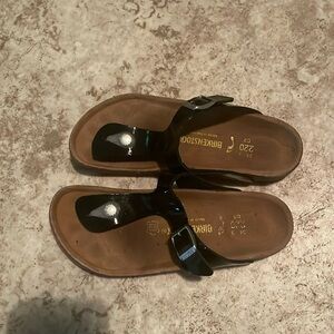 Birkenstock girls slipper size 34